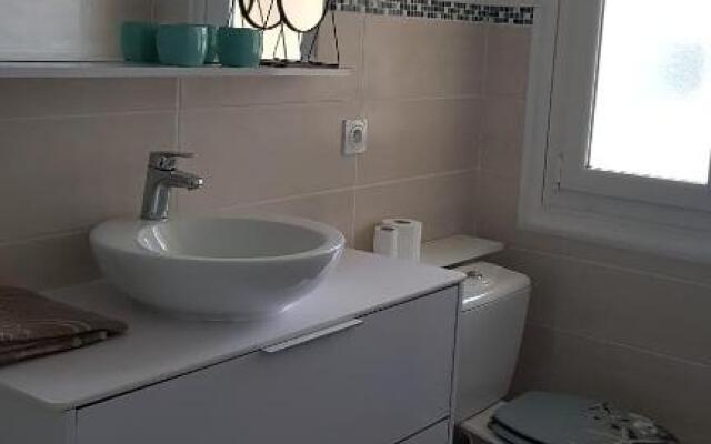 Beach Front Apartment Eljocri