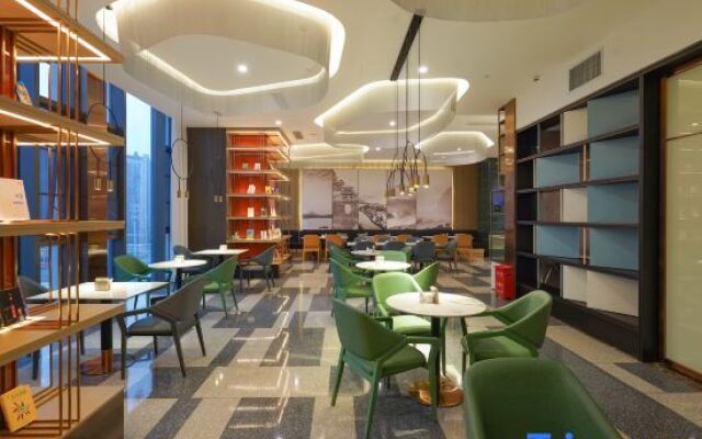 UFUN Hotel (Liuzhou The Mixc Yaobu Ancient Town)