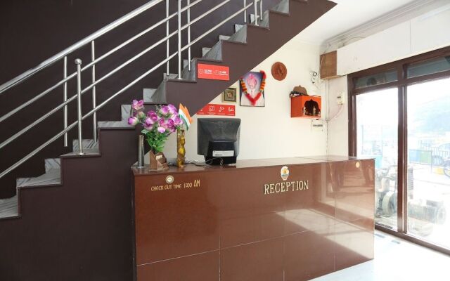 OYO 23240 Hotel Pramod Palace
