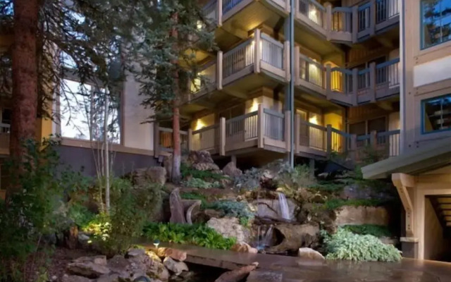 Snowmass Village 2 Bedroom Platinum-rated Ski In, Ski Out Condo