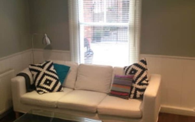 1 Bedroom House in Ranelagh