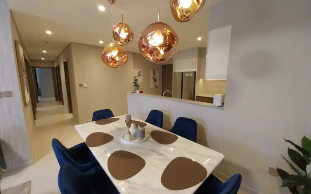 Majestic 3B Apt With Breathtaking View in Downtown