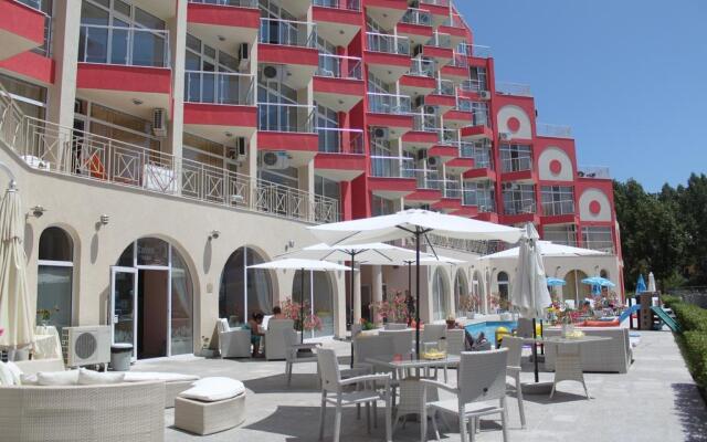 Rose Garden Omax Hotel Apartments