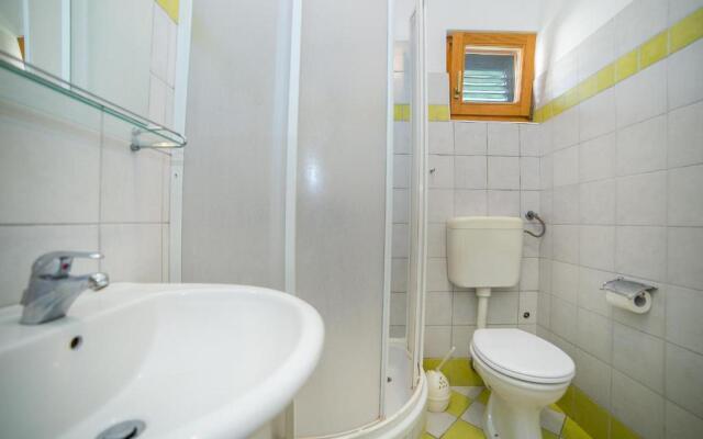 Gulin Apartments