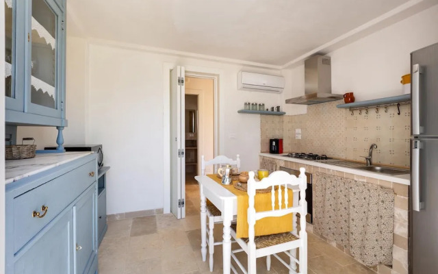 3360 Trulli Pangi by Perle di Puglia