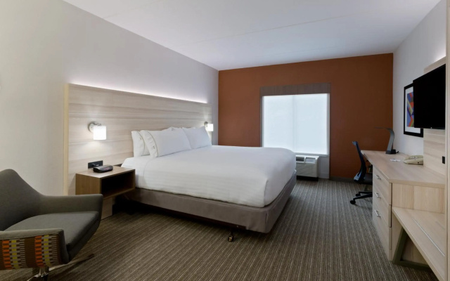 Holiday Inn Express Hotel & Suites Tavares - Leesburg by IHG