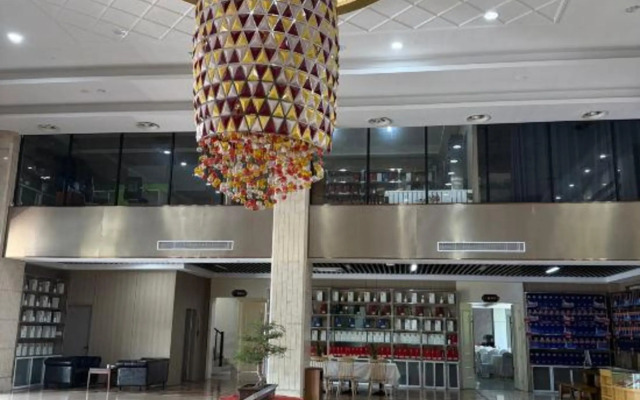 Siyang Fenghua Lizhi Hotel