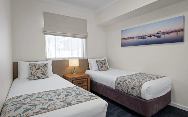 Broadwater Resort Como