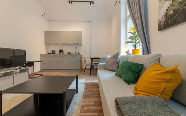 RentPlanet - plac Uniwersytecki
