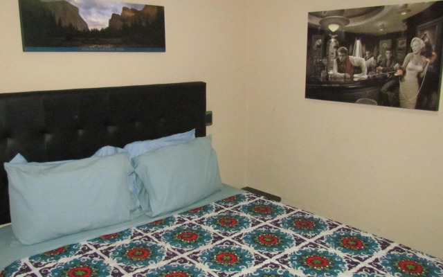 Parque Poblado Apartments