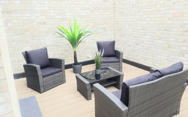 LT Greenwich 3 Bed Townhouse