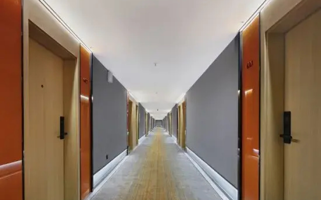 Le Ju Hotel (Hebi High speed Railway Station Wanda Plaza Branch)