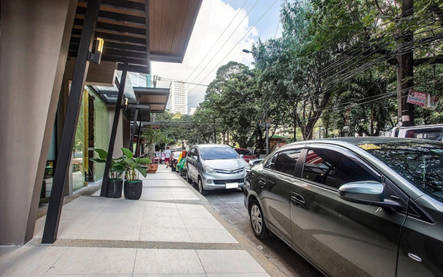 Oyo 241 Airo Hotel