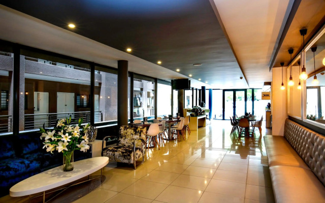 The Nicol Hotel and Apartments