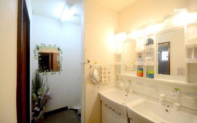 Samurai Apartment