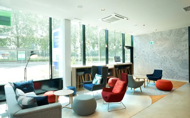 Holiday Inn Express & Suites Monheim Am Rhein by IHG