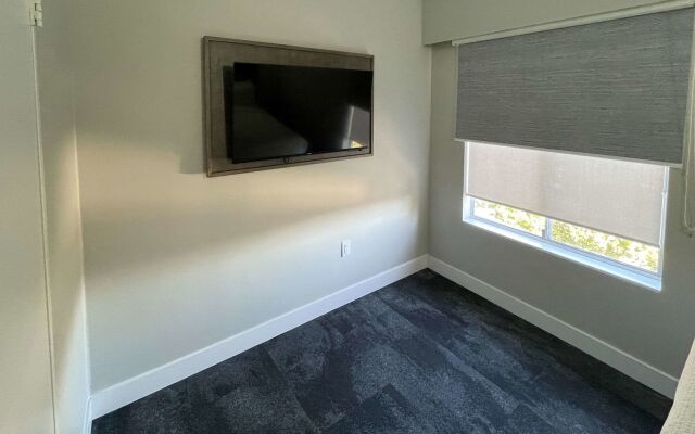 The Vic, an Ascend Collection Hotel