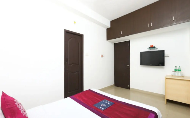 OYO 5448 Phoenix Hospitality Apartments