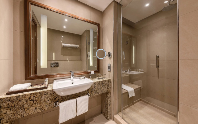 Renaissance Cairo Mirage City Hotel