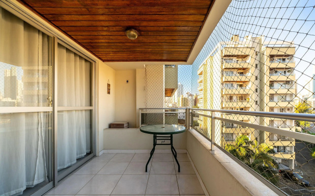 Apto 750m da praia loc. privilegiada BC JDA402