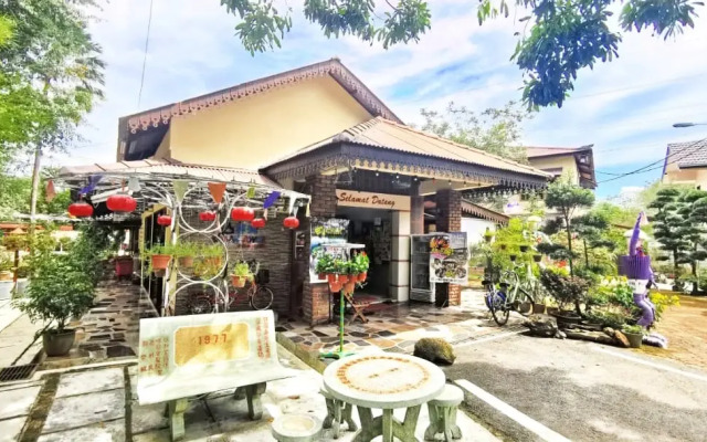 Sabak Awor Resort