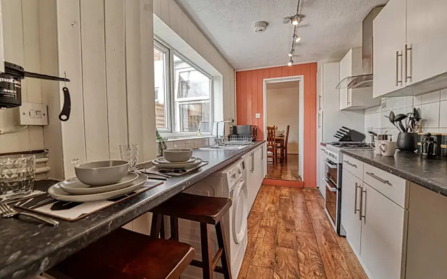 Host Stay Southfield Residence