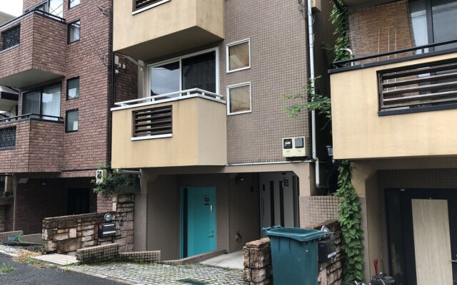 Hachiyama house