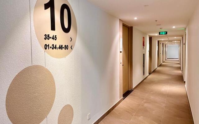 BIG SALE Louis&Jack Homie Studio 50m2 with Balcony