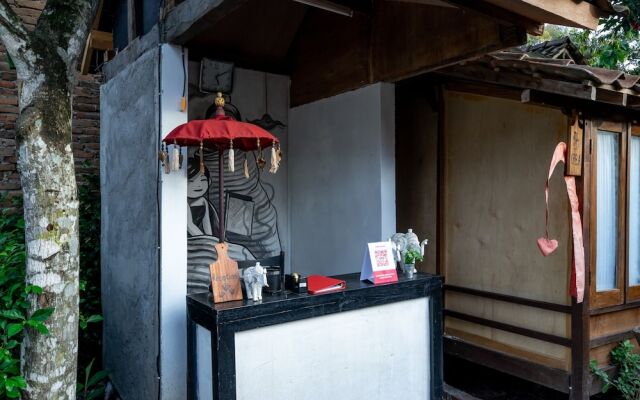 OYO 2393 Putroyono Homestay