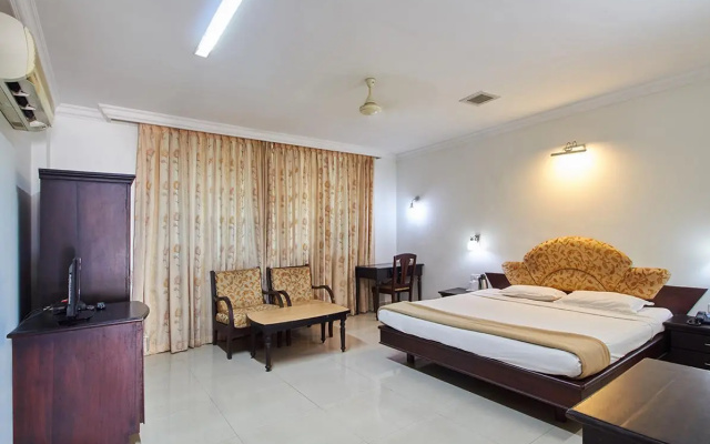 Hotel Sabari Park