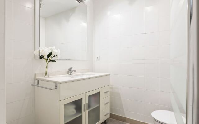 Pleasant Holiday Home in Estepona With Swimming Pool