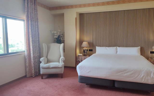 Hotel Sercotel Cuatro Postes