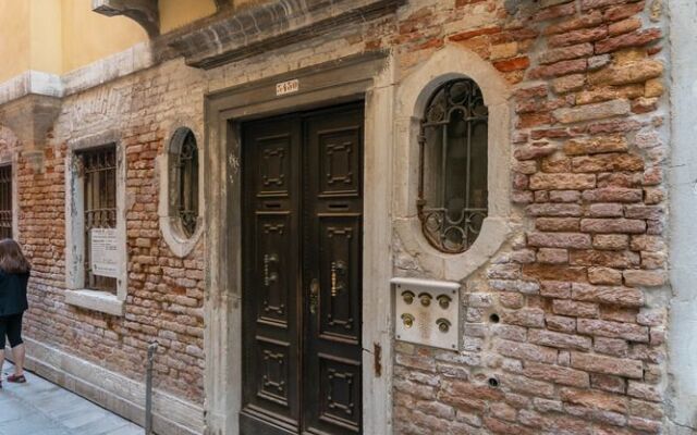 Ve.N.I.Ce Cera Casa delle Botteghe