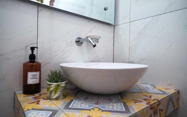 SAREH VILLA by The Lavana