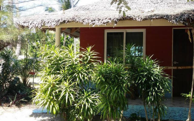 Maikhao Beach Bungalows