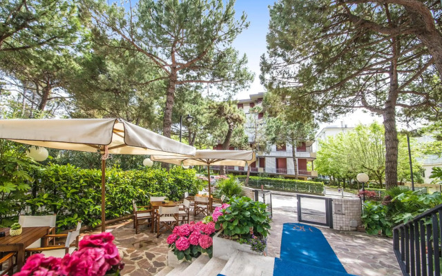 Renzo Hotel