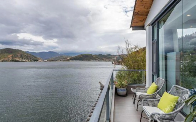 Isle Haven Seaview Designer Retreat (Dali Erhai Branch)