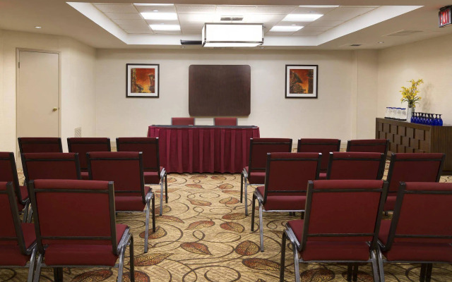 DoubleTree Suites by Hilton Nashville Airport