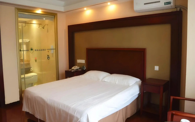 GreenTree Inn Beijing Lin Cui Road Business