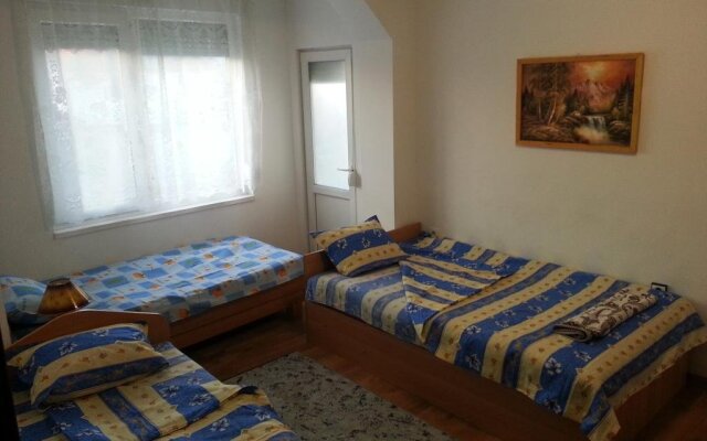 Guest House "Dimova"