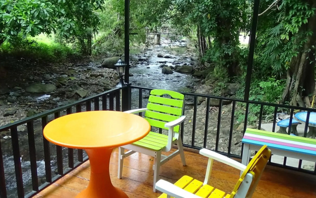 Tree Top River Huts