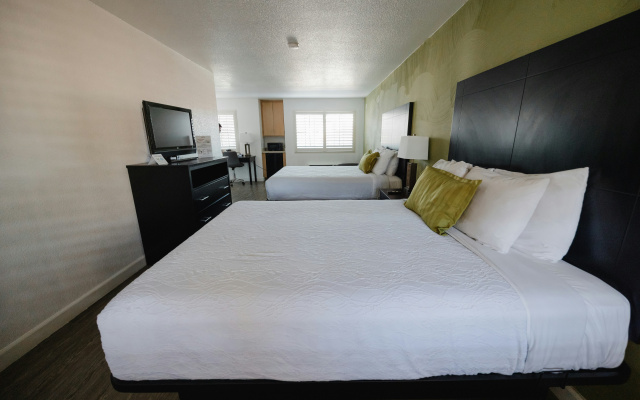 Old Town Western Inn & Suites