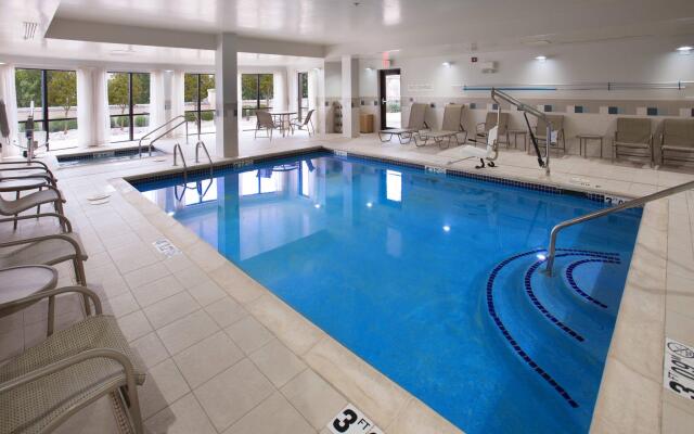 Courtyard by Marriott Fayetteville