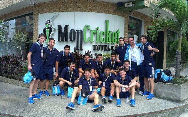 Mon Cricket Hotel