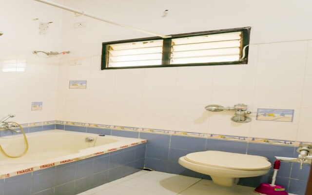 OYO 14145 Home Spacious 4BHK Villa Elamakkara