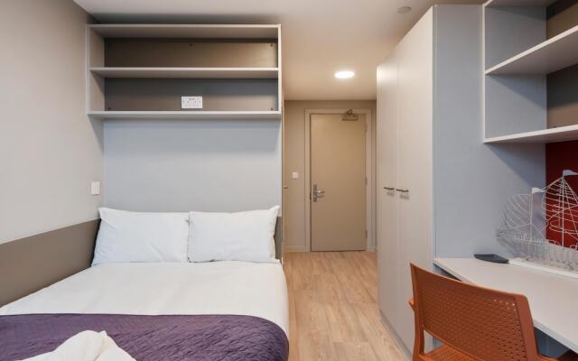 Amazing Location! 6br Liverpool Apartment- Sleeps6