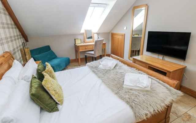 Willow Apartment - Gower