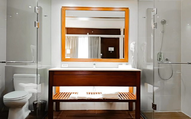 DiveGurus Boracay Beach Resort