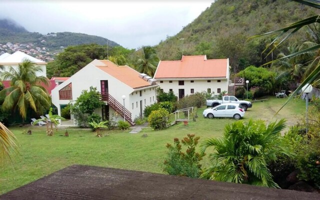 Apartment With one Bedroom in Les Anses-d'arlet, With Wonderful Mountain View, Enclosed Garden and Wifi