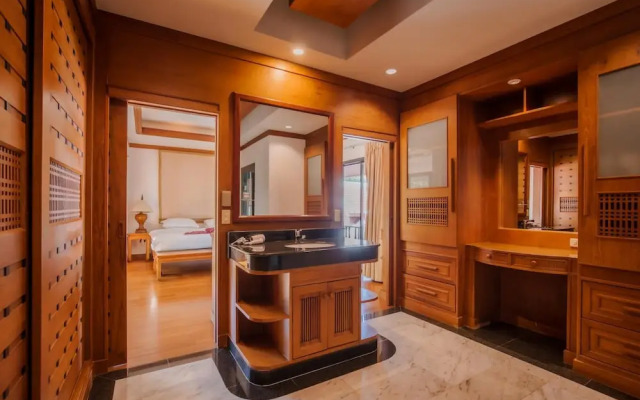 Solas Pool Villa in Nai Harn